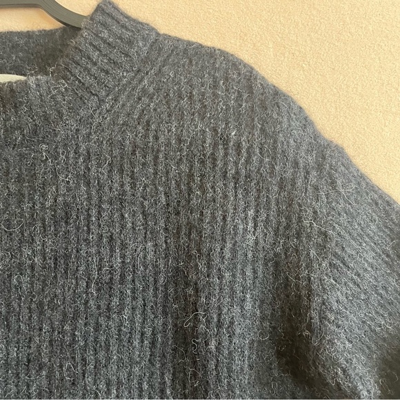 Everlane Women’s The Alpaca Crew Sweater Black Heather size XS - Picture 5 of 14